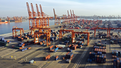 我國前11個月外貿(mào)進出口保持穩(wěn)定增長